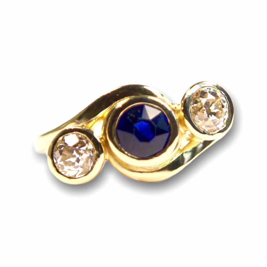 Elsie&#39;s Custom Bespoke Curl Curve Twist Ring  | In Remodelled 18ct Yellow Gold | Set With Her Own Blue Sapphire And Diamonds
