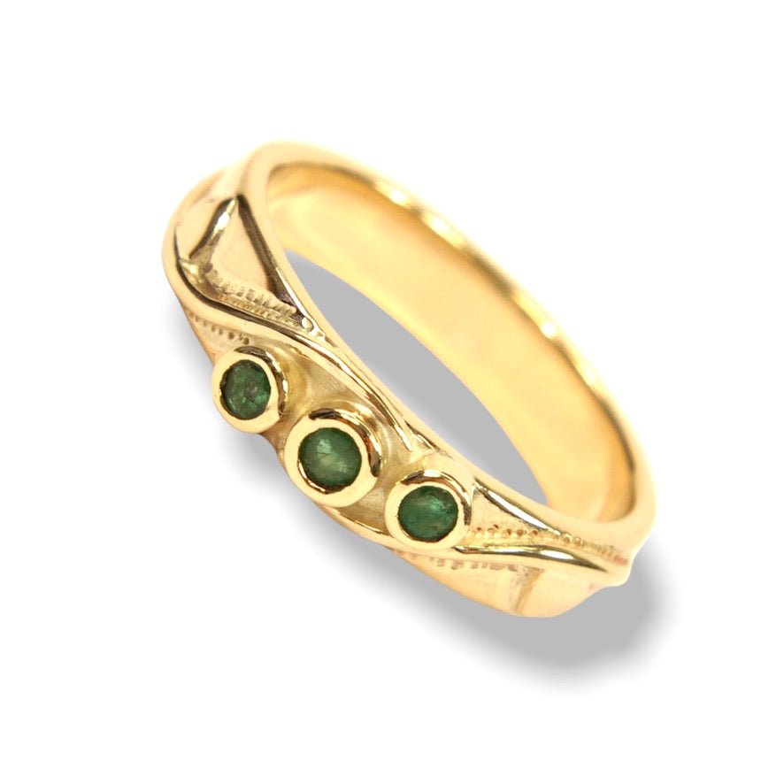 Thomas&#39;s Custom Bespoke Waved Love Band Ring Gifted To His Wife | In Remodelled 9ct Yellow Gold | Set With Her Own Emeralds