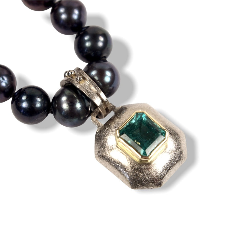 Heather&#39;s Custom Bespoke Emerald-Cut Shaped Clip-On Pendant For Pearls  | In 18ct White And Yellow Gold | Set With An Emerald