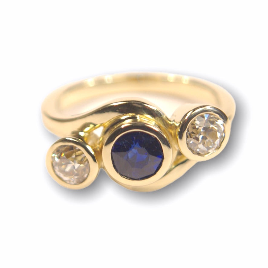 Elsie&#39;s Custom Bespoke Curl Curve Twist Ring  | In Remodelled 18ct Yellow Gold | Set With Her Own Blue Sapphire And Diamonds