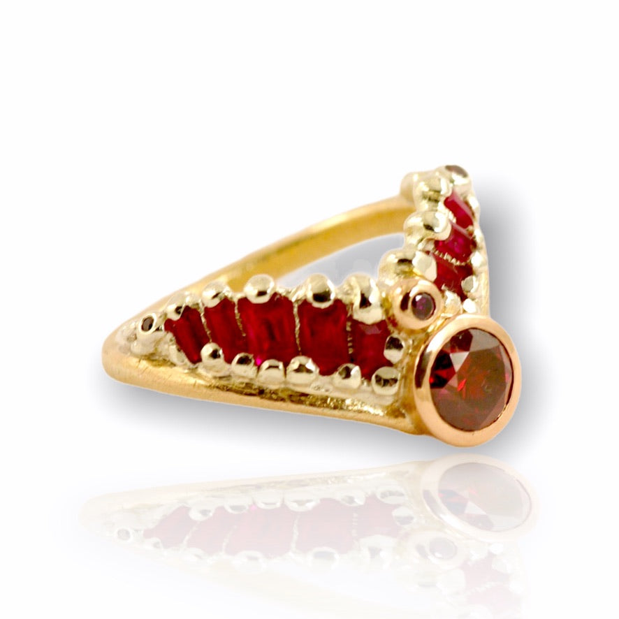 Charmain&#39;s Custom Bespoke V-Shaped Curve Ring  | In Remodelled 18ct Yellow, White And Red Gold | Set With Her Own Red Diamond And Baguette Rubies