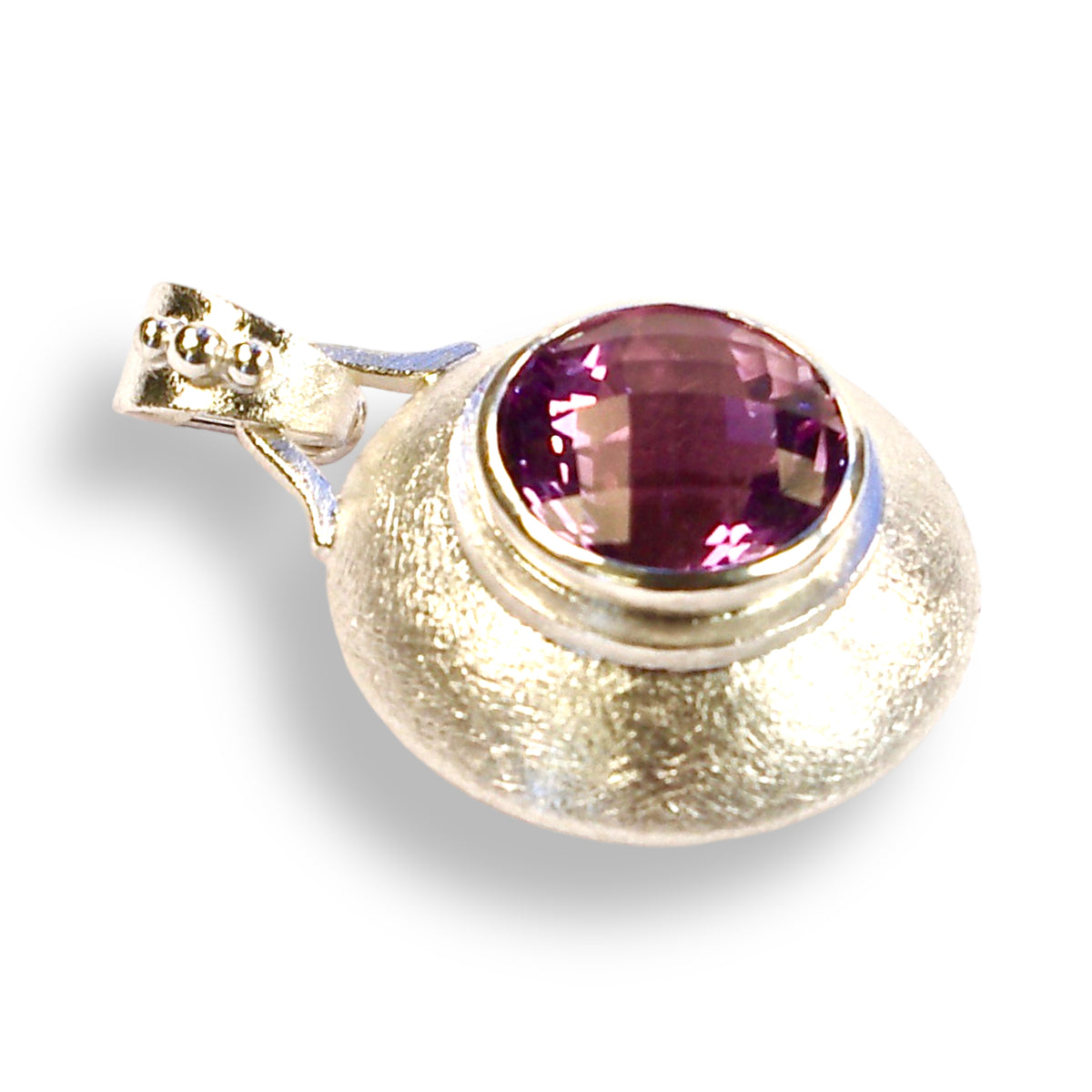 Heather&#39;s Custom Bespoke Circular Shaped Clip-On Pendant For Pearls  | In Silver | Set With Amethyst